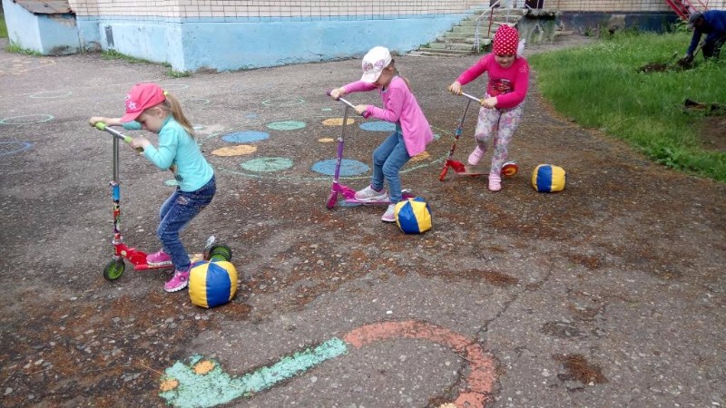 детство