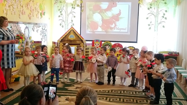 8 марта